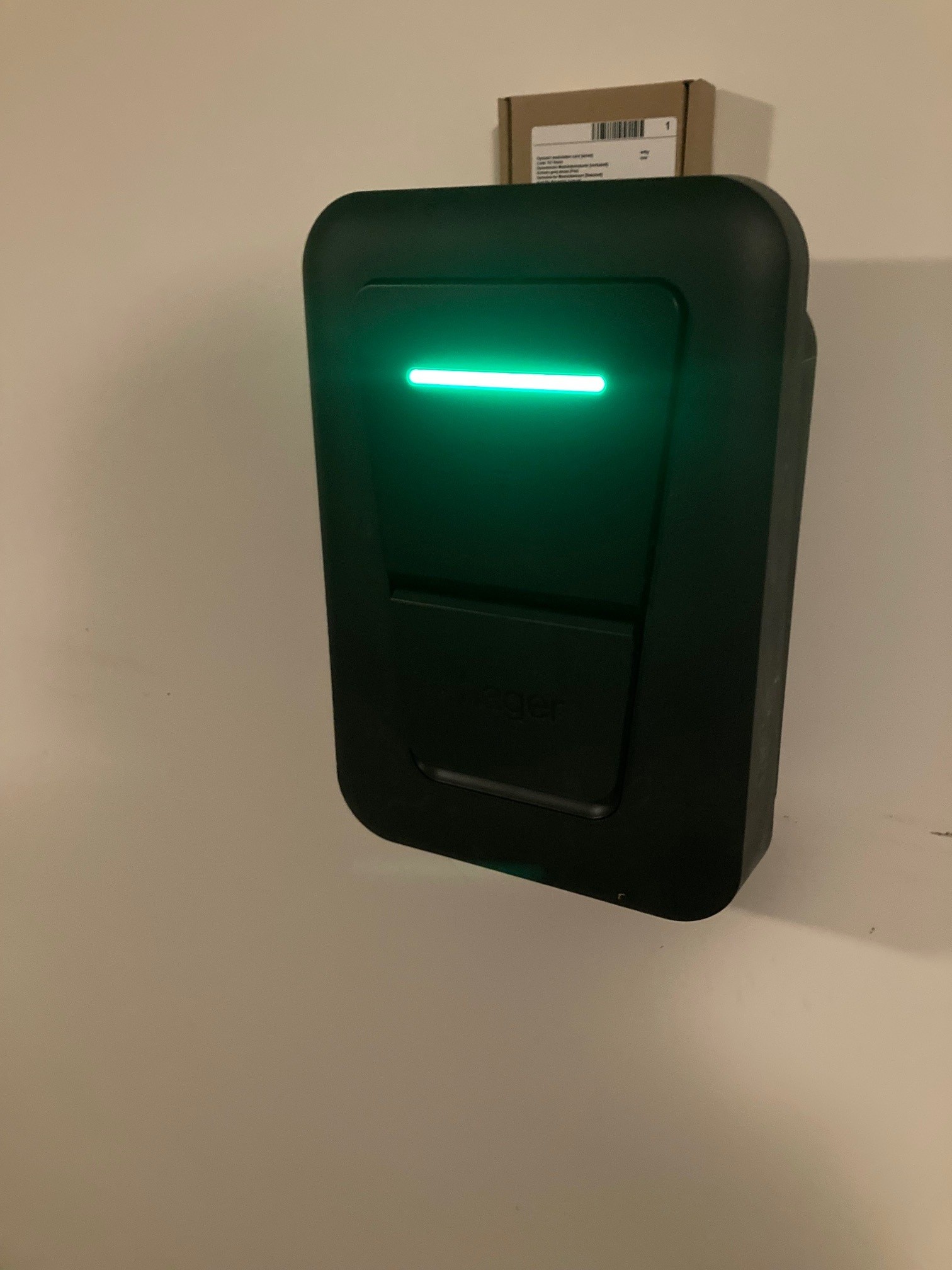 Borne de recharge HAGER particulier CHELLES