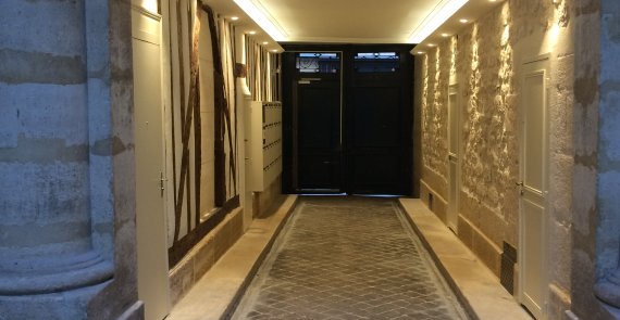 Réfection et mise en lumière du Porche d’un immeuble Haussmannien 75006
